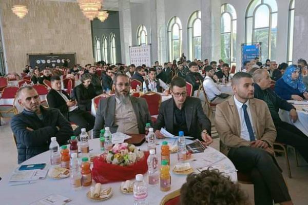 startude-dz-14454BE94-935A-6C20-698E-54F826C23B3B.jpg